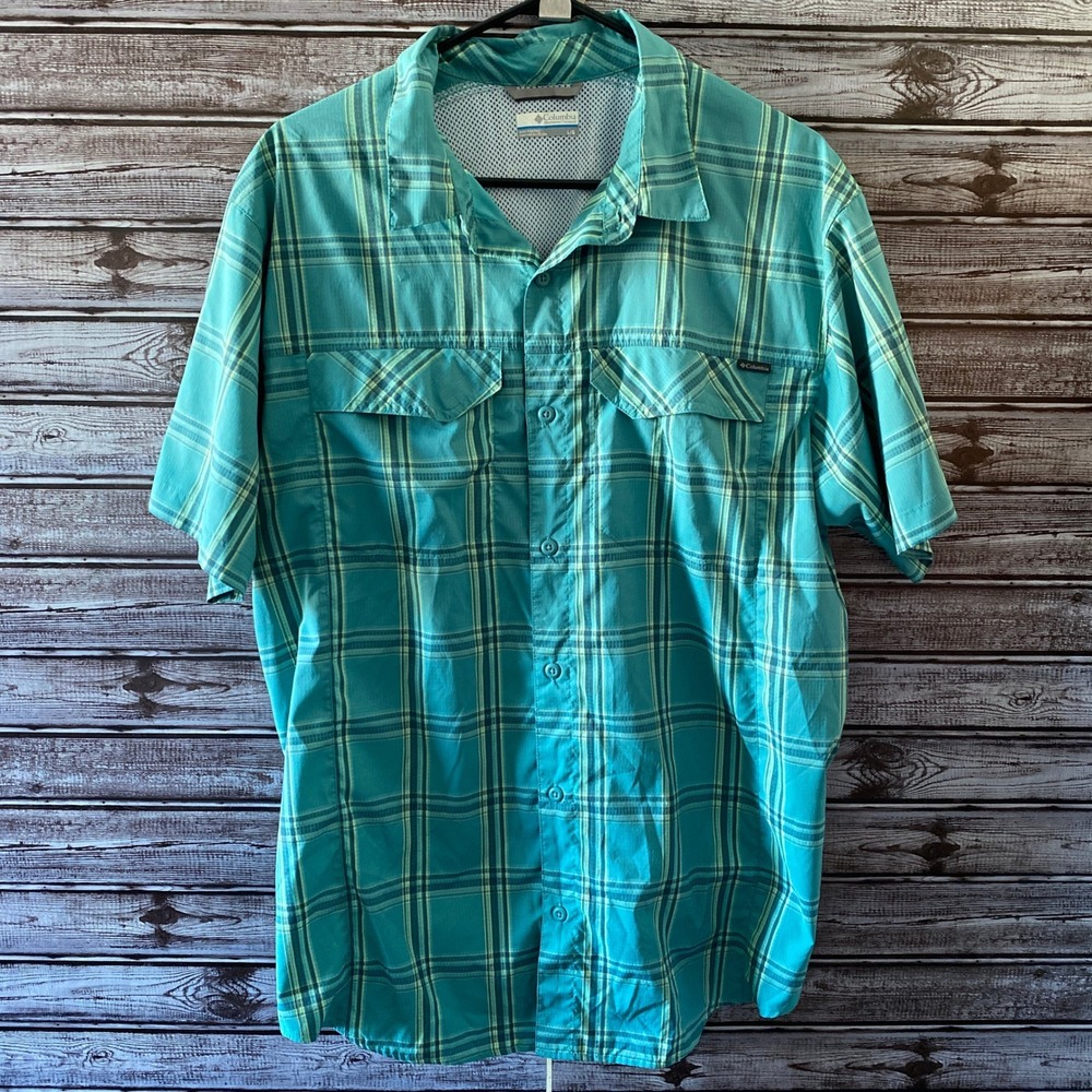 Columbia Men's Omni-Shade Short-Sleeved Button-Down Shirt Size L Plaid Logo
